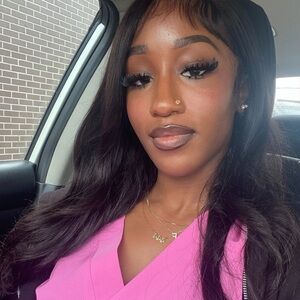 26 inch layered black wig